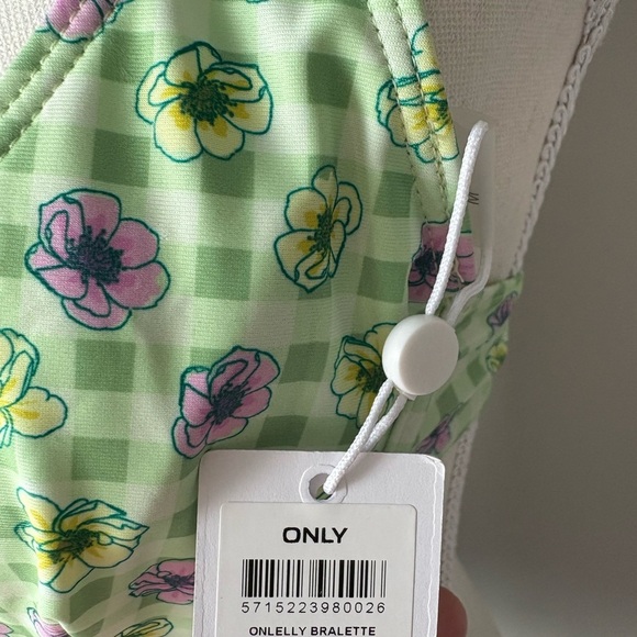 Floral Plaid Underwire Bralette Bikini Top Adjustable Straps Size Medium NWT - Picture 2 of 6